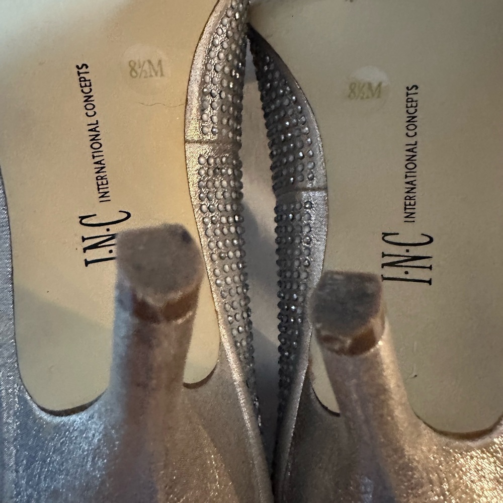Woman’s Silver Rhinestone Heels - Picture 7 of 7